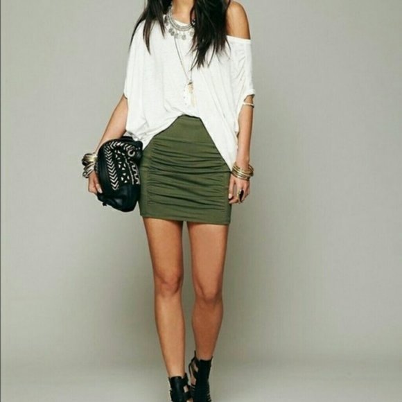 Free People Blush Ruched mini skirt - Picture 2 of 5